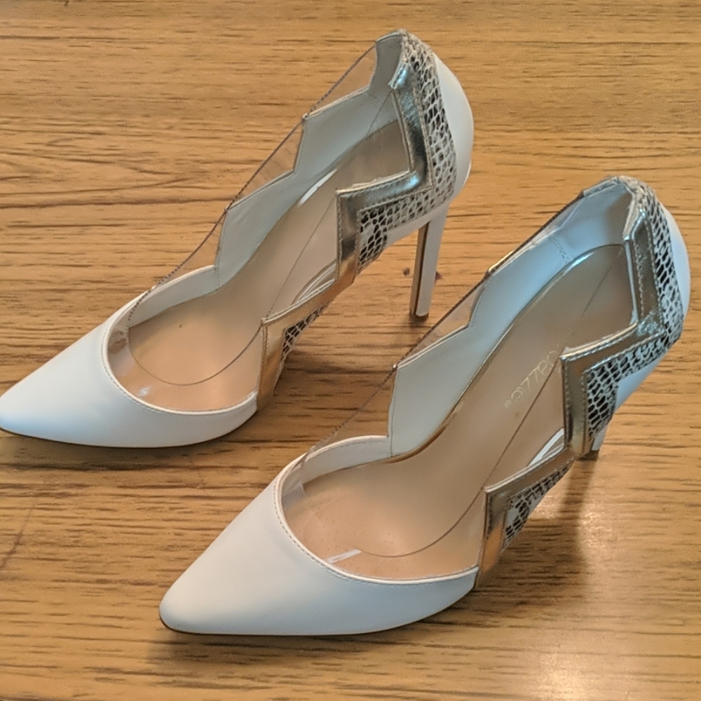 Shoes - Picture 4 of 4